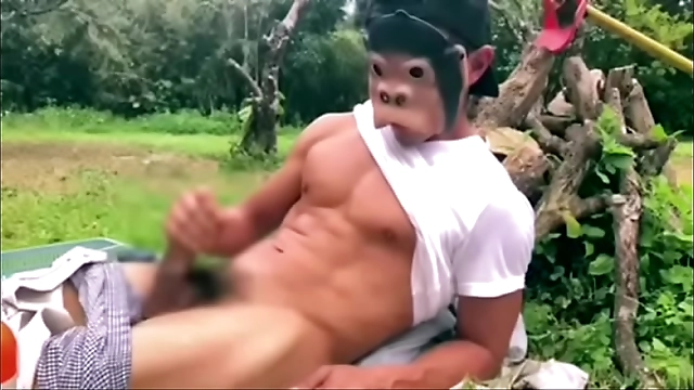 JAV Goddess Unleashes Luscious Curves in Hot Rib Meat Fetish Video!