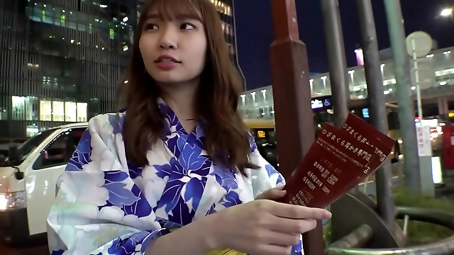 Mitsuhas Erotic Ear-Piercing Service: A Luscious Japanese Mcy girl Who Loves to Serve Hard