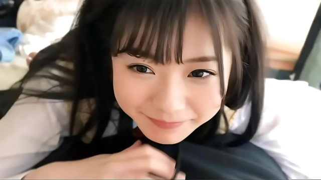 Revealing the Real Faces of Asian Beauties: 18-Year-Old University Girls Expose Their True Selves!