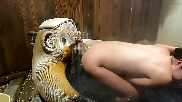 Savage Beauty: Unleash Your Inner Raccoon with These Sexy Lips Tips!