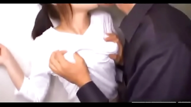 Japanese Girl Public Sex: Luscious MILF Gets Pounded in Public