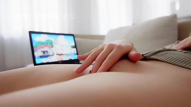 Experience Ultimate Pleasure with Hentai SQUIRT Show on Your Laptop - Up Close and Personal!